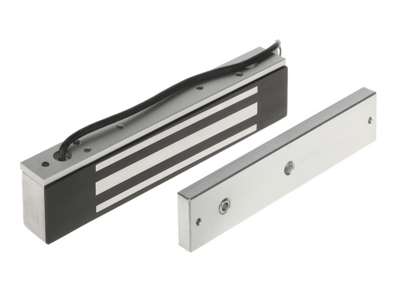 Electromagnetic lock for outdoor use