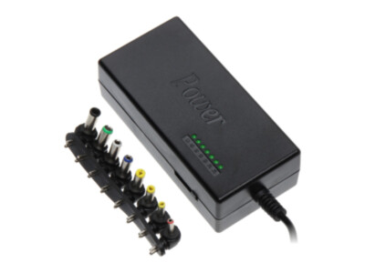 Toiteadapter 12–24V DC | 4–4,5A | 8 vahetatavat pistikut